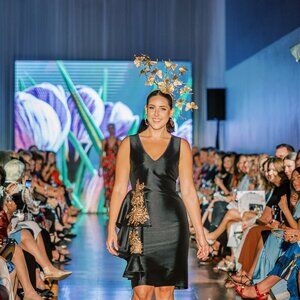 Badgley Mischka Black Side Ruffle Sheath Dress